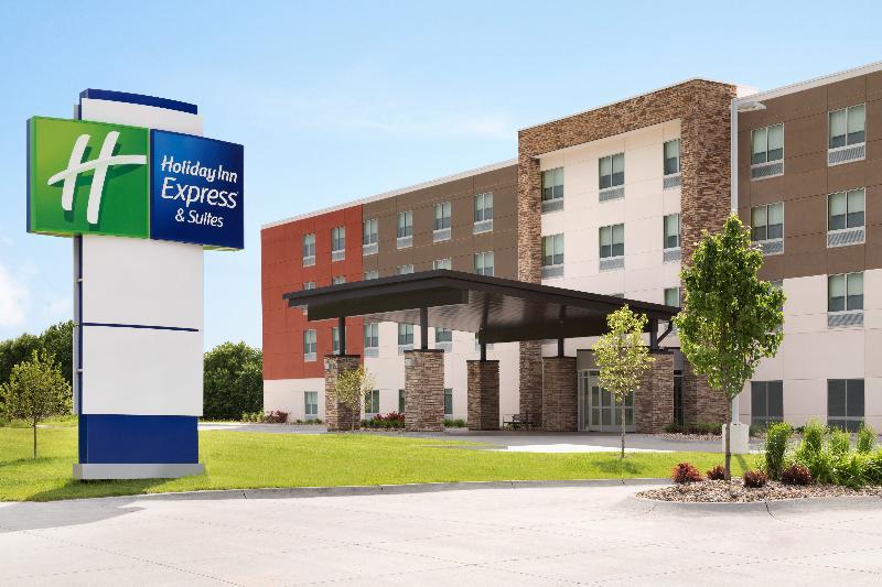 Holiday Inn Express & Suites - Madisonville By Ihg Exterior photo
